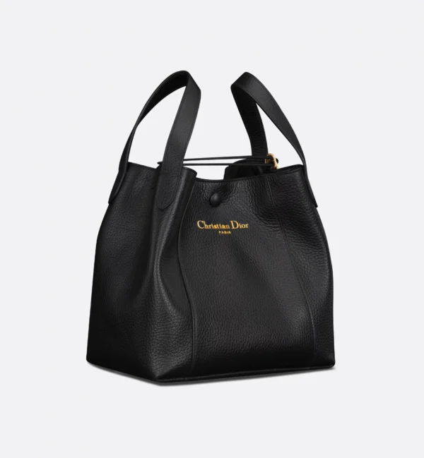 Túi Xách Medium Signature Bucket Bag