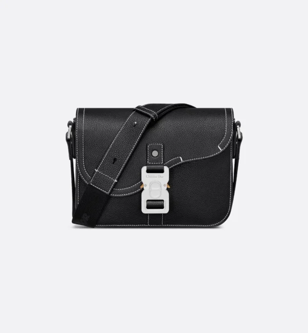 Túi đeo chéo nam Small Saddle Messenger Bag Black – Sự Tối Giản Đầy Đẳng Cấp Từ Dior