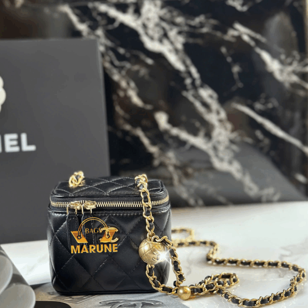 Túi Nữ Hàng Hiệu Đeo Chéo Classic Small Vanity Màu Đen Charm Chuông - CN014