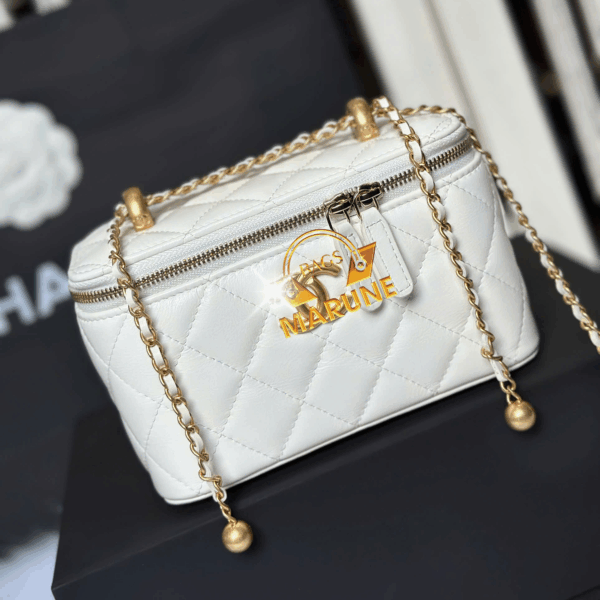 Túi Nữ Đeo Chéo Hàng Hiệu Nel Vanity Cốp Màu Trắng Da Lamb Size 16cm